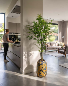 Set aus Designbodenvae und Bambus