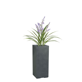 Set aus Lavendel und anthrazitfarbener Mono Pflanzsäule für die Terrasse Detailansicht